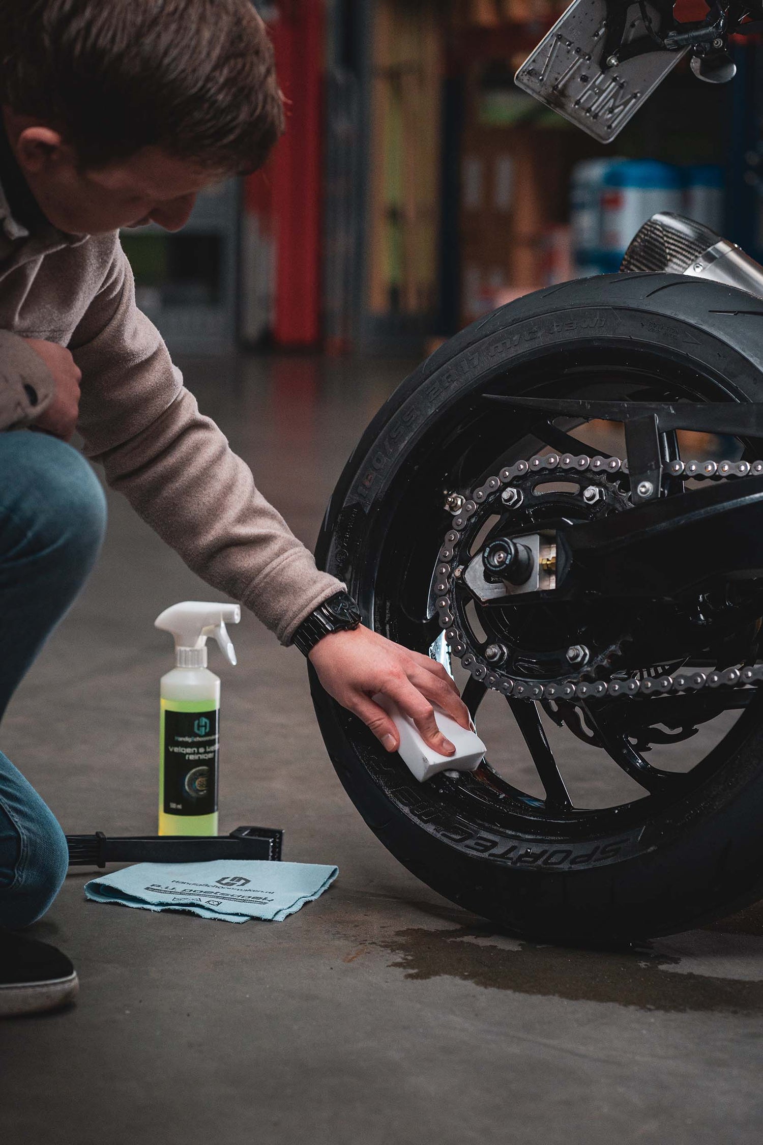 Motorreiniger L pakket - uitgebreid wassen